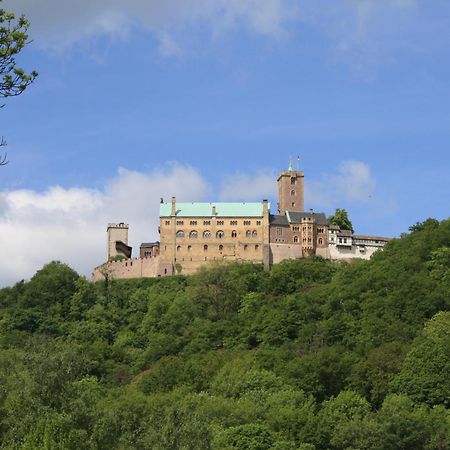 Haus Eveline - Ferienwohnungen Unterhalb Der Wartburg - Эйзенах Экстерьер фото